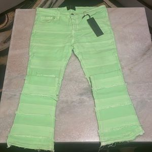 These are jeans Brand Valabasas  size: 34,32 color: lime green